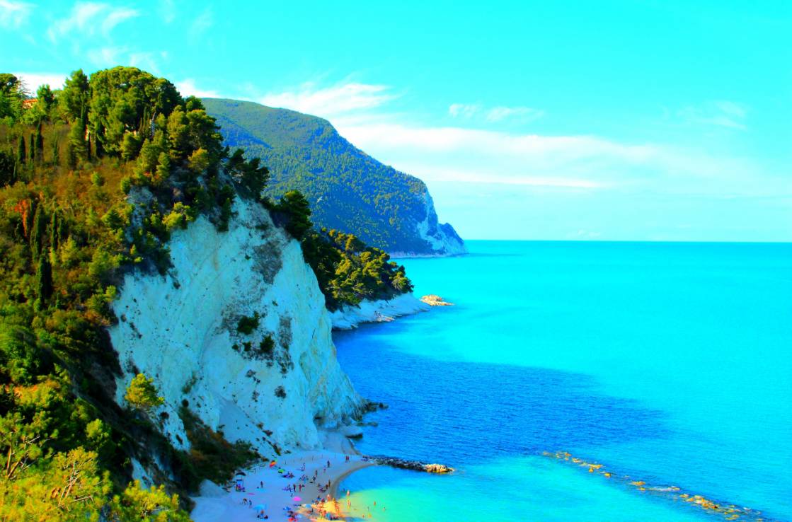 Spiaggia del Frate, Ancona